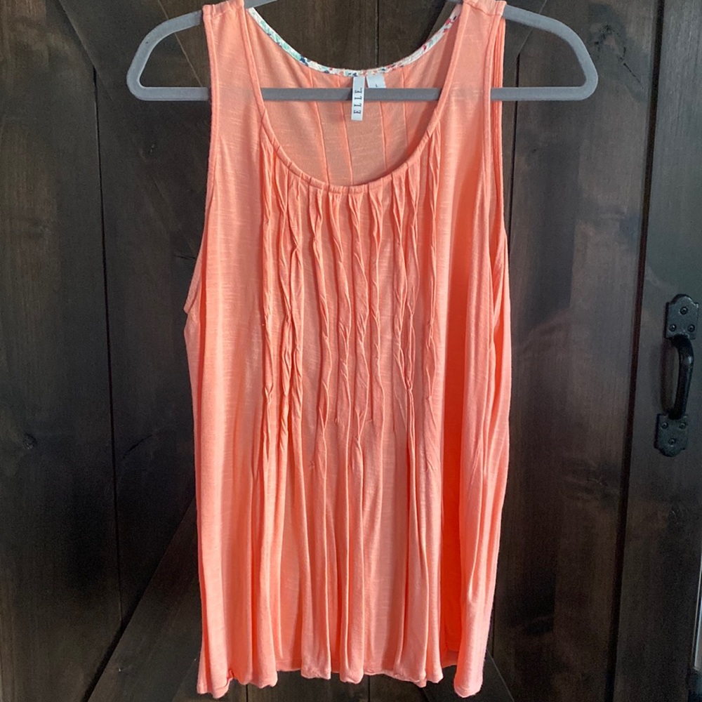 Women’s loose tank top